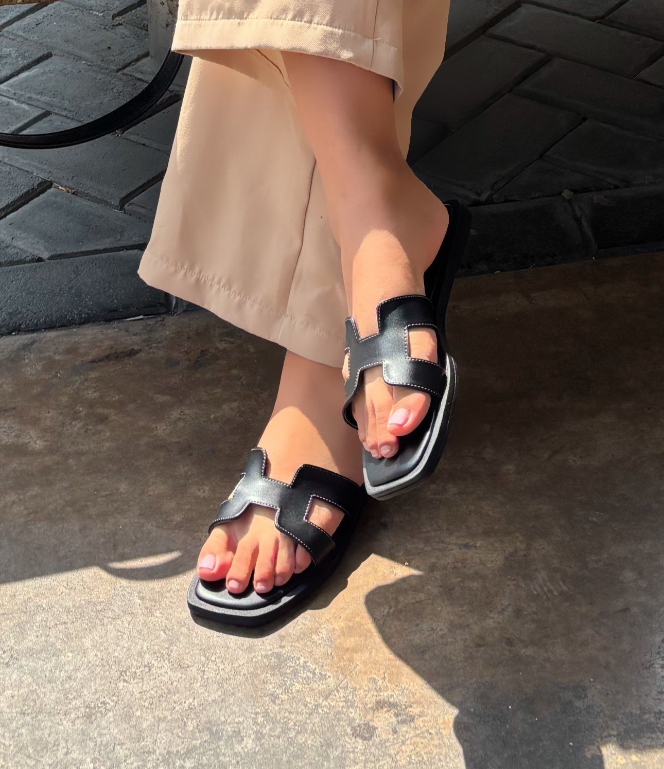 Elizabeth Sandals - Negro